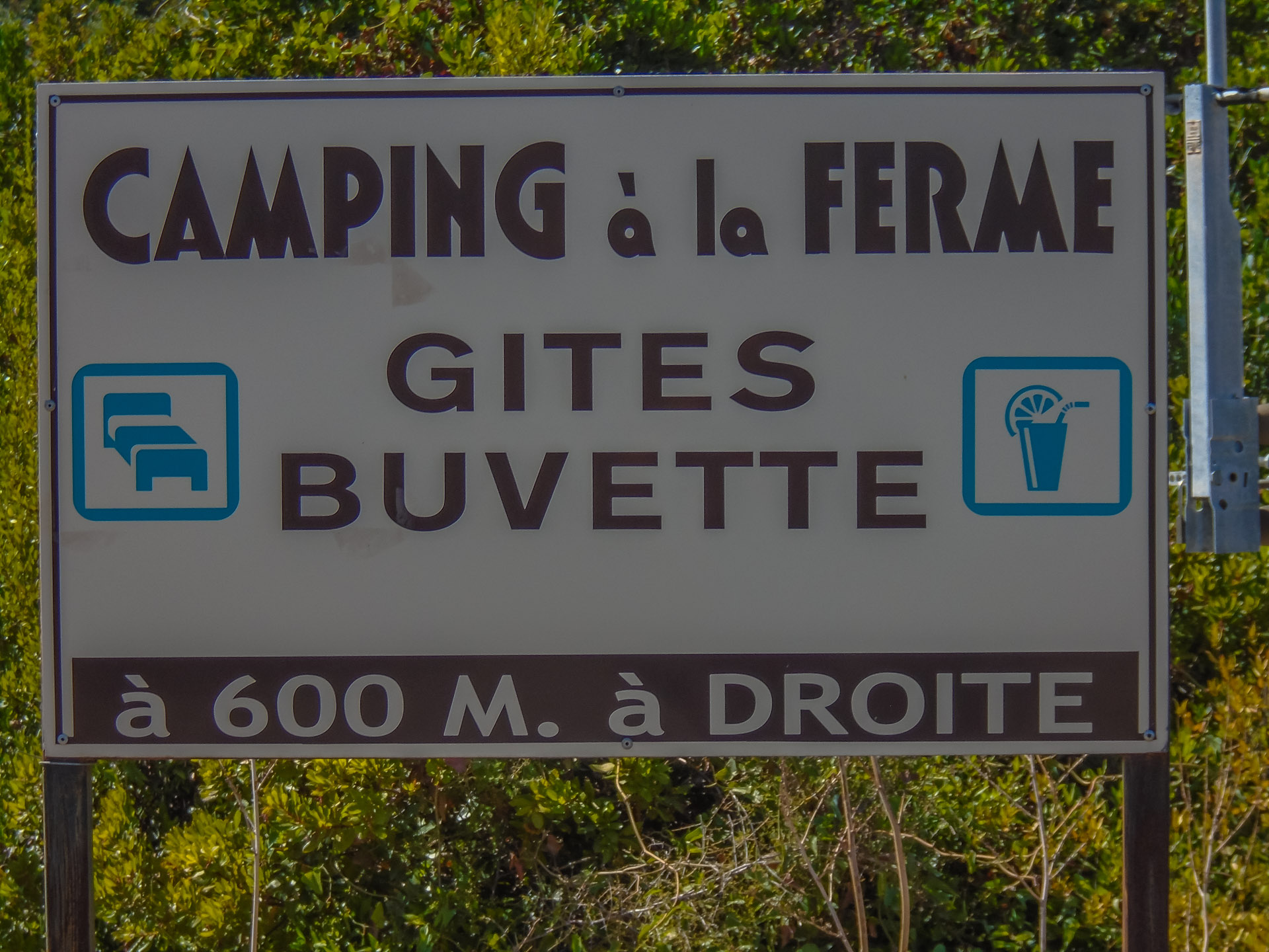 Camping Casta Les Dolmens
